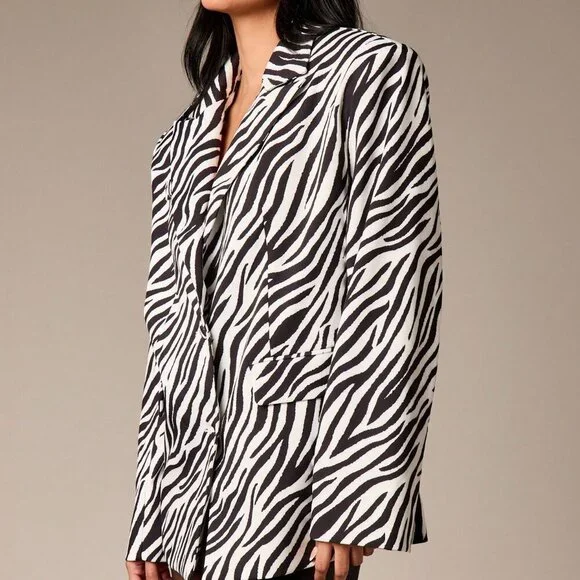 Black And White Casual Women's Oversized Zebra Print Blazer - Picture 6 of 6